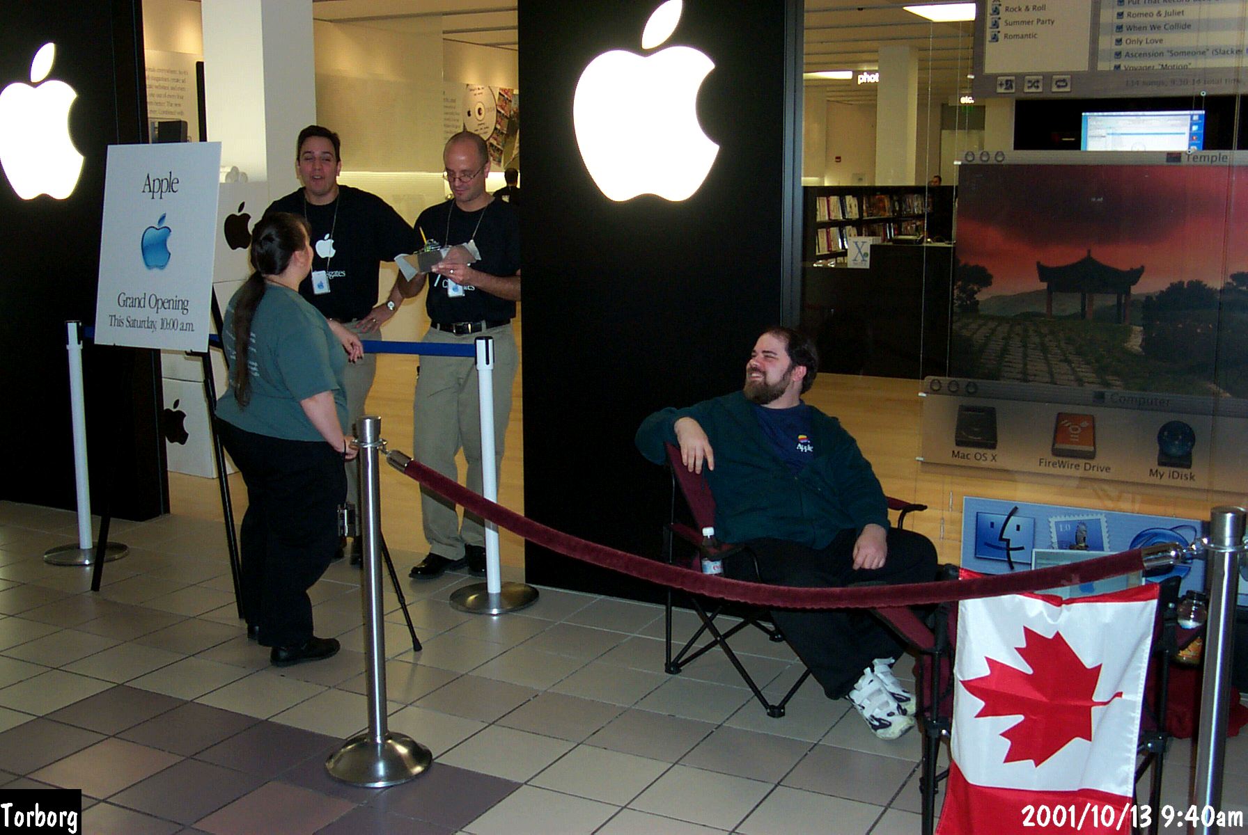 Crossgates Mall Apple Store grandopening