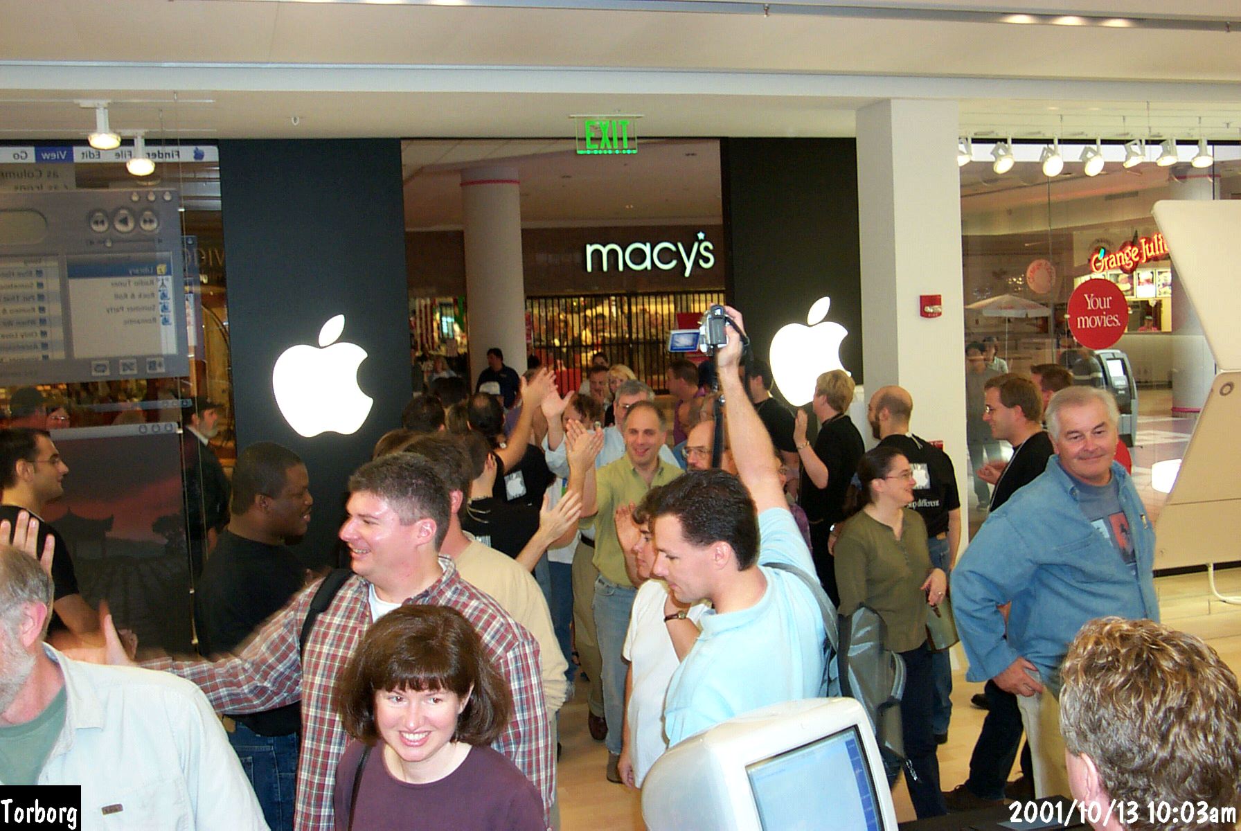 Crossgates Mall Apple Store grandopening