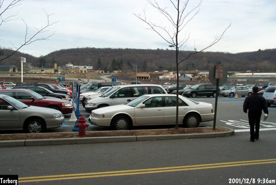 Palisades Center Apple Store grand opening page 2